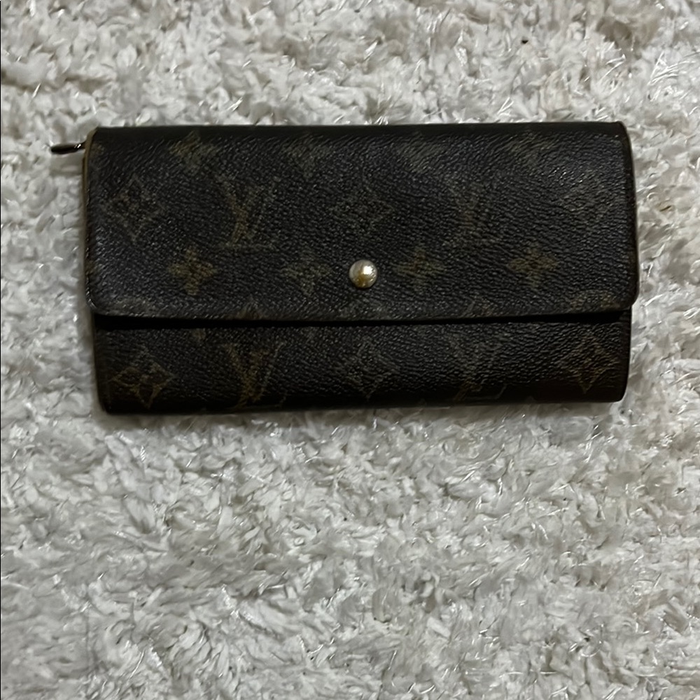 Louis Vuitton Monogram Canvas Wallet